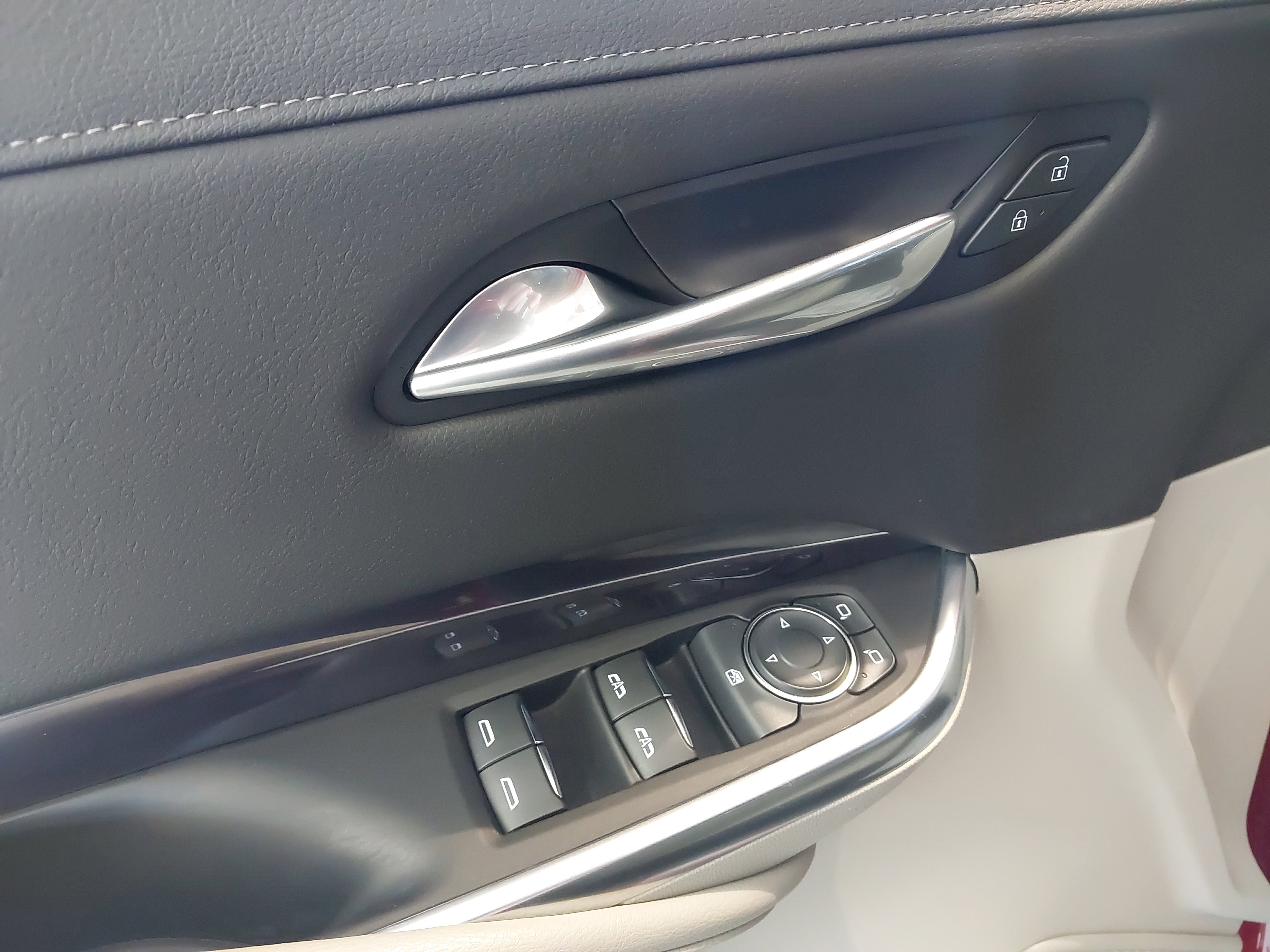 Used 2021 Cadillac XT4 Luxury image 26