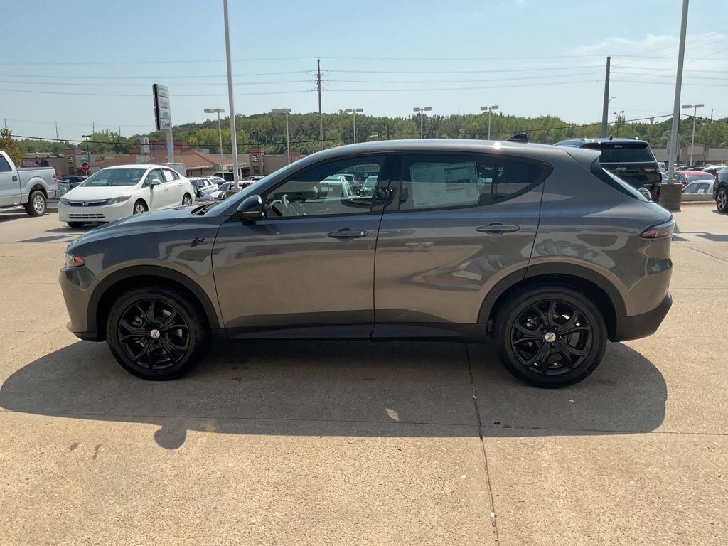 New 2025 Dodge Hornet GT w/ GT Blacktop Package AWD/4WD image 2