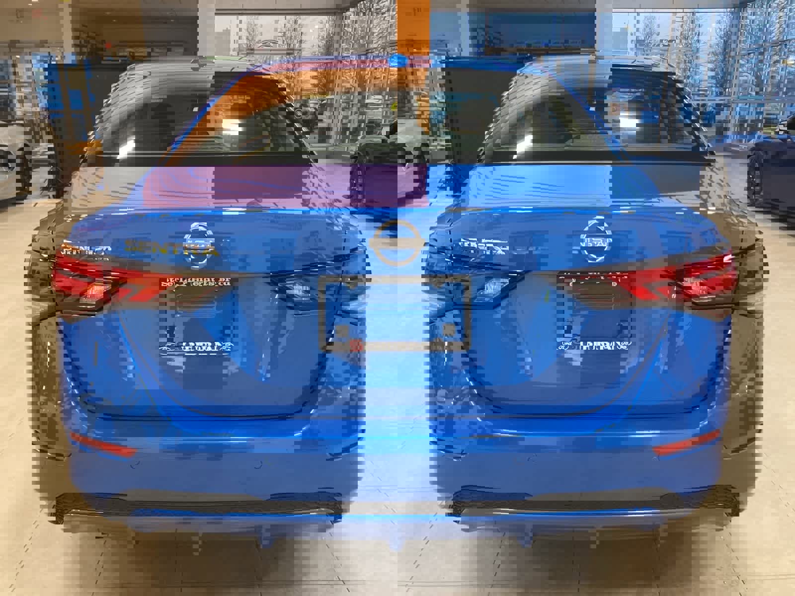 Used 2025 Nissan Sentra SV image 6