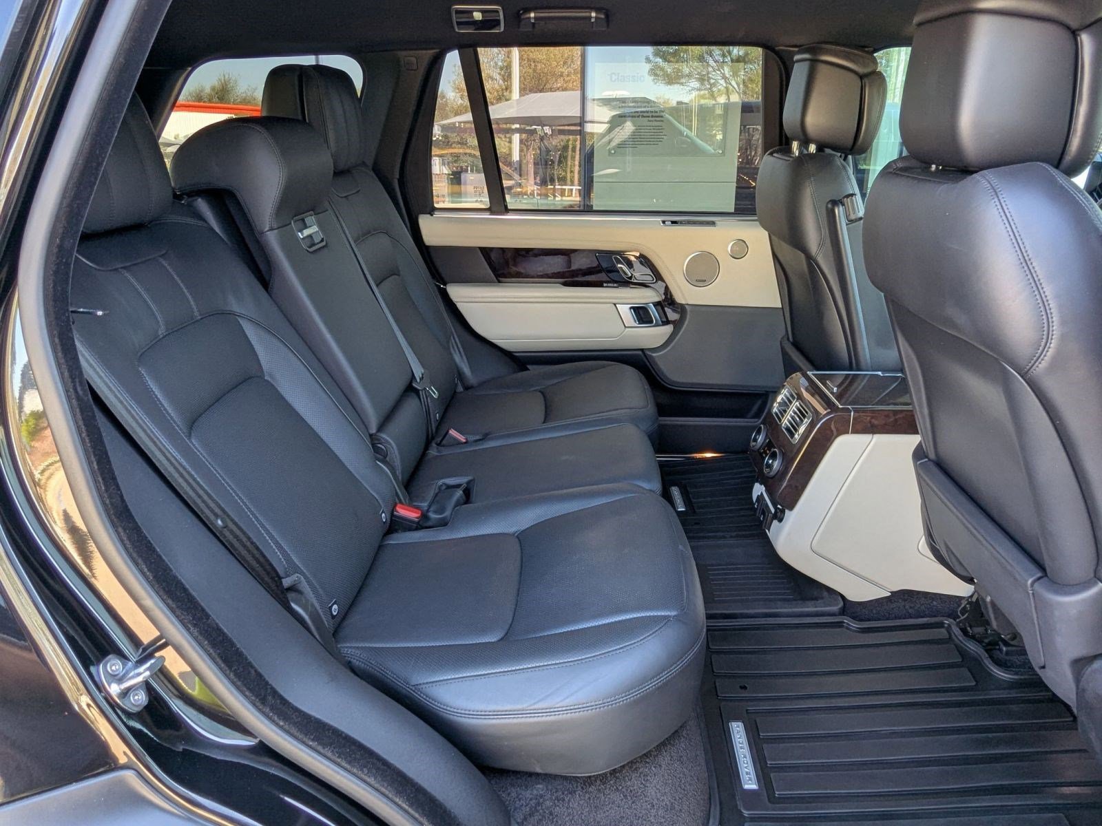 Used 2019 Land Rover Range Rover Long Wheelbase Supercharged image 23