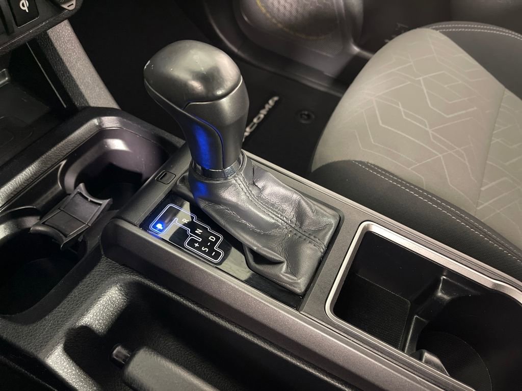 Certified 2023 Toyota Tacoma TRD Off-Road AWD/4WD image 22