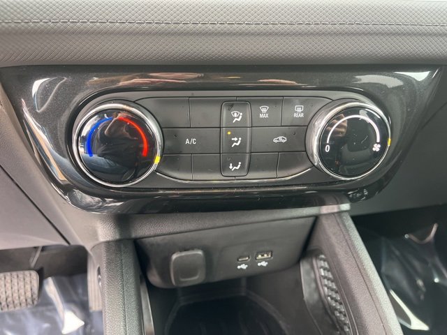 Used 2025 Chevrolet TrailBlazer LT image 25