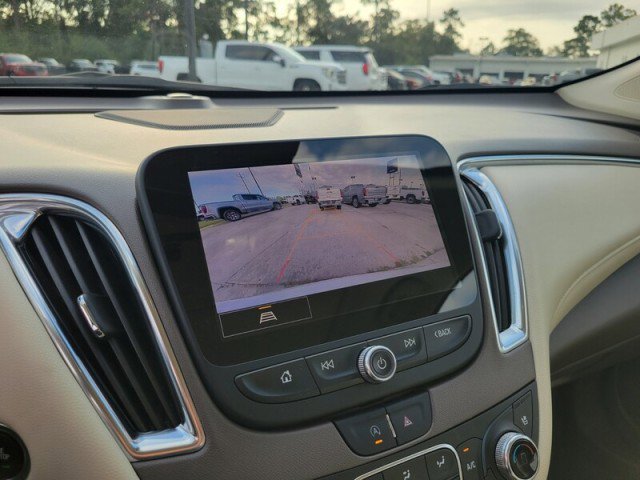 Used 2024 Chevrolet Malibu LT image 23