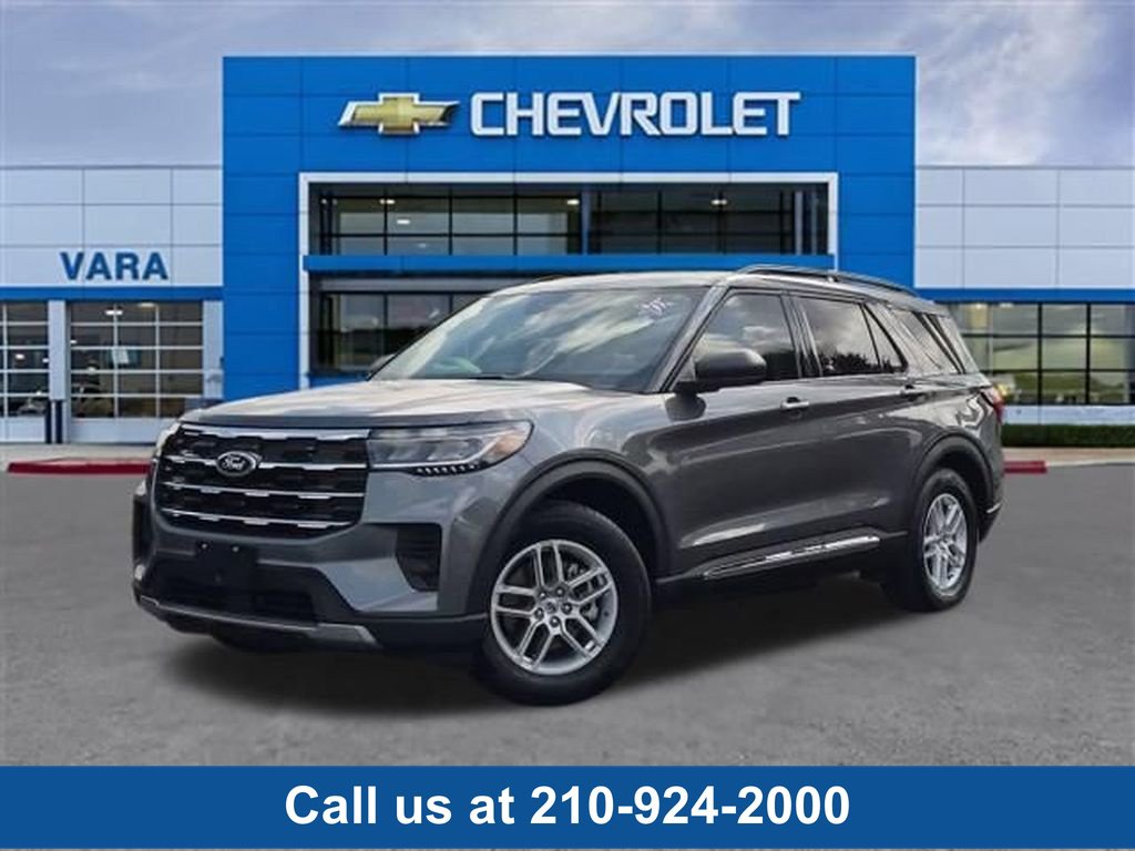 Used 2025 Ford Explorer Active