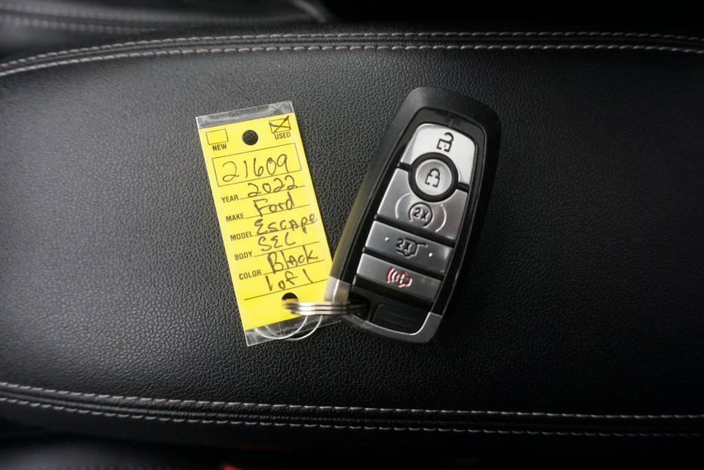 Used 2022 Ford Escape SEL w/ Technology Package image 37