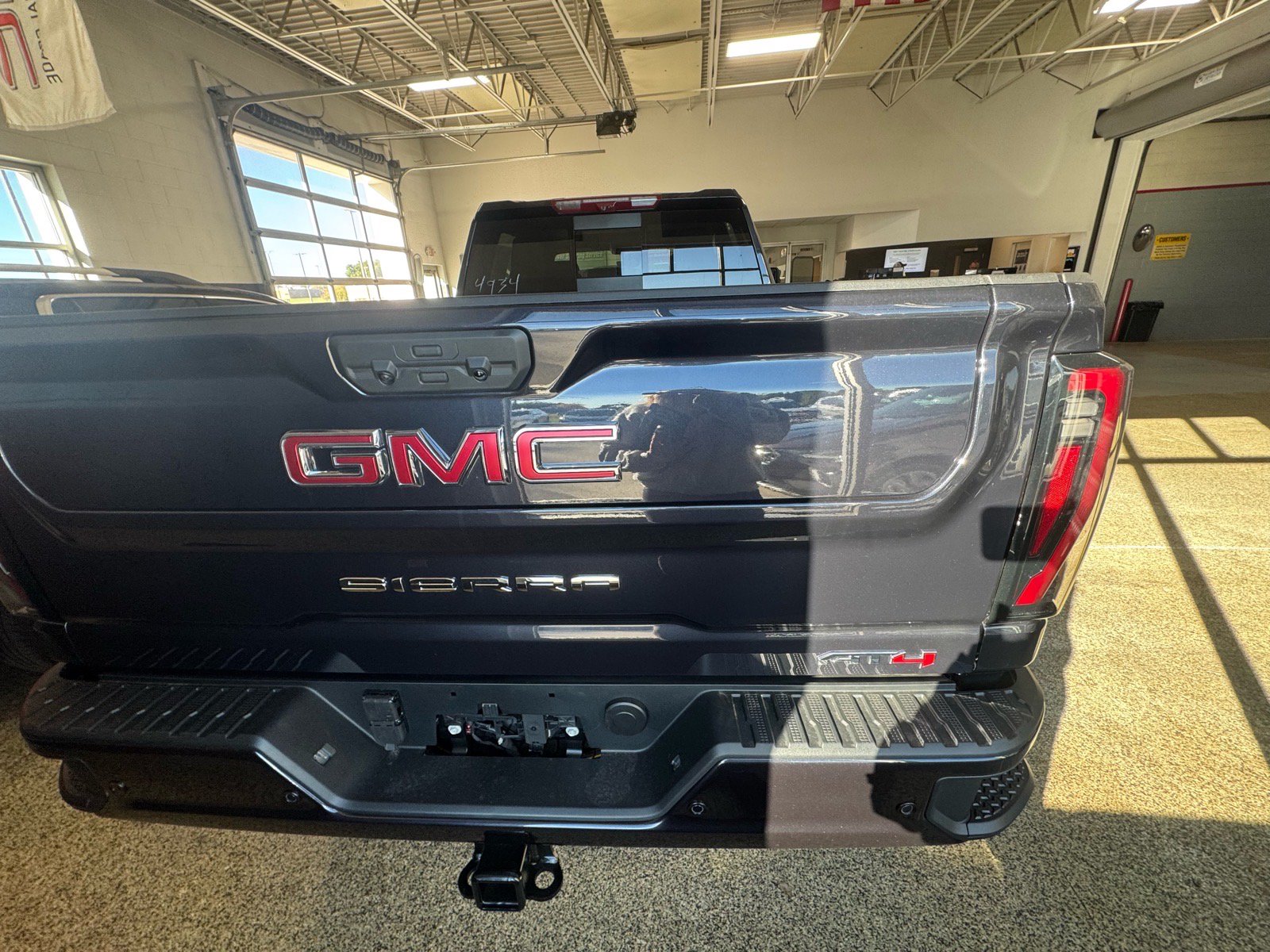 New 2026 GMC Sierra 2500 AT4 w/ AT4 Premium Plus Package AWD/4WD image 6