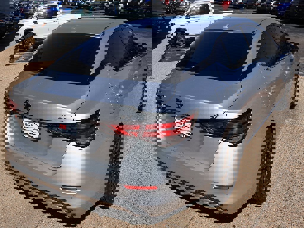 Used 2022 Nissan Sentra SV image 6