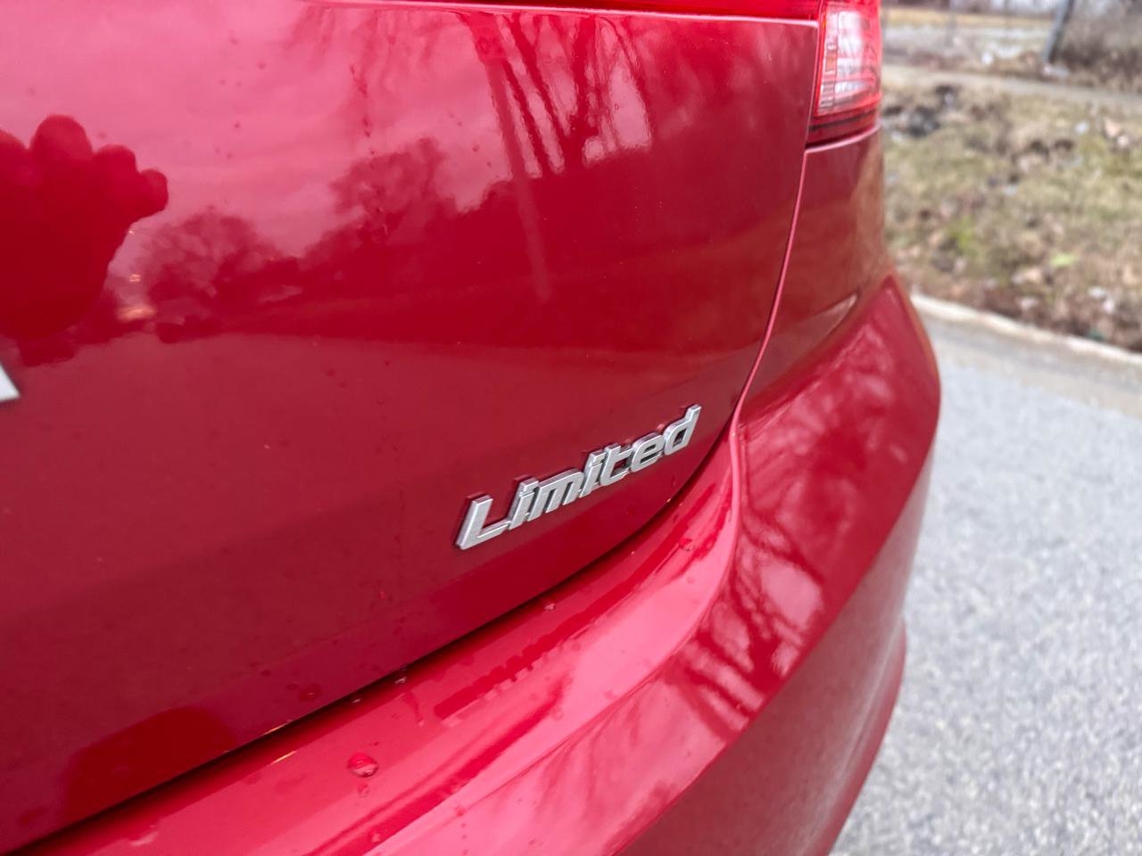 Used 2019 Hyundai Elantra Limited FWD image 6