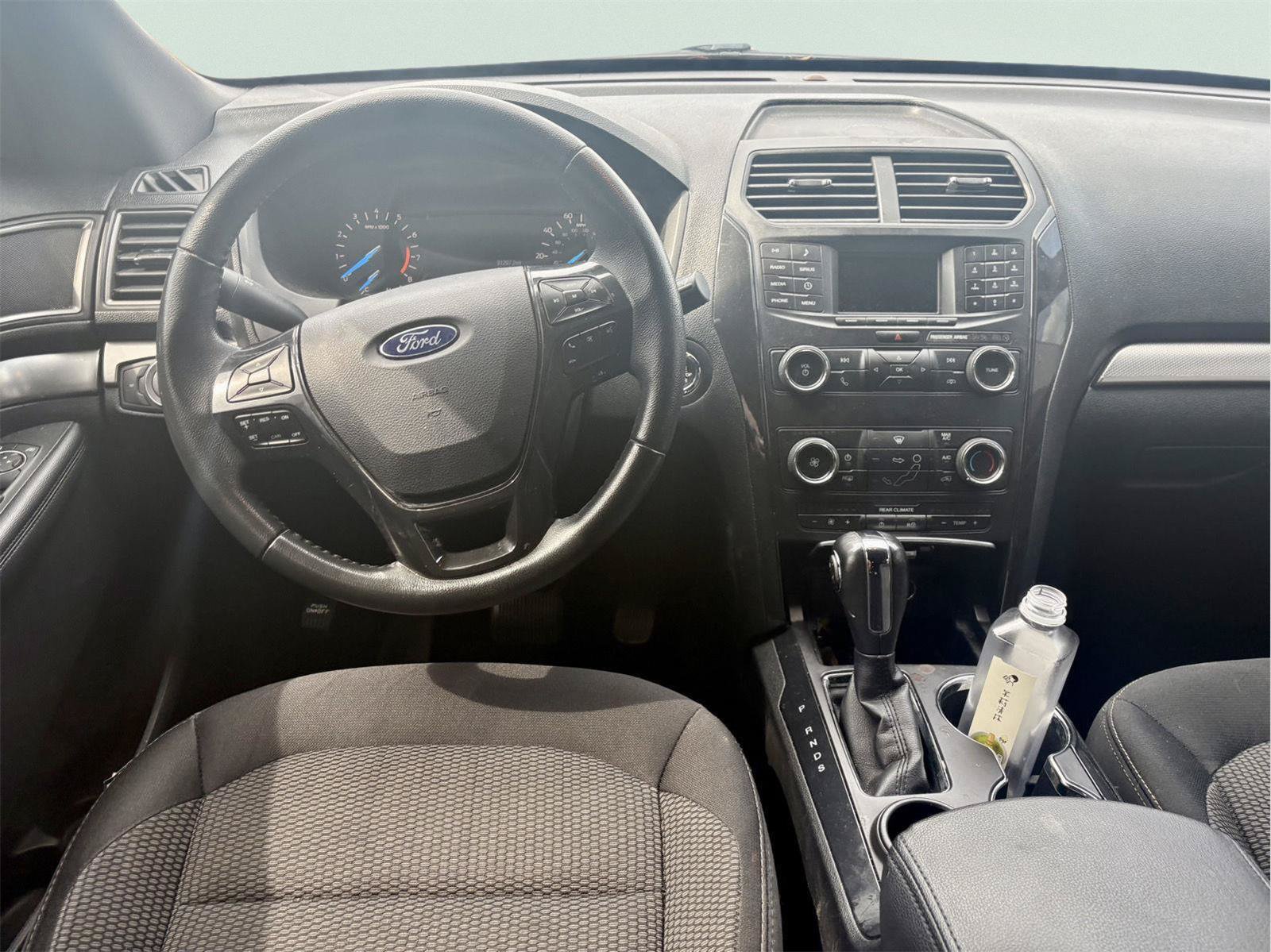 Used 2019 Ford Explorer XLT FWD image 10