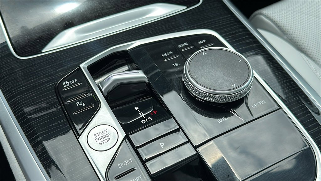 Used 2024 BMW X5 M60i w/ Climate Comfort Package image 20