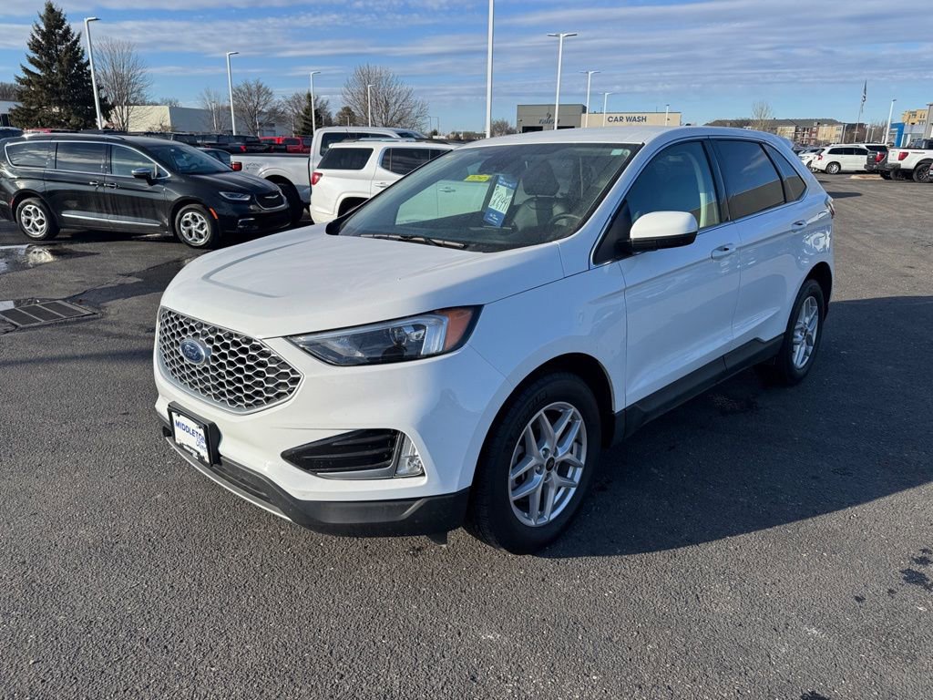 Certified 2024 Ford Edge SEL w/ Convenience Package AWD/4WD image 9