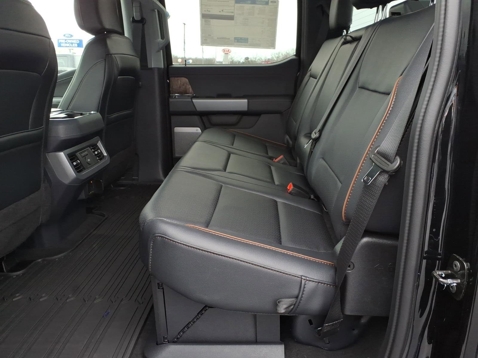 New 2026 Ford F350 Lariat w/ Black Appearance Package AWD/4WD image 9
