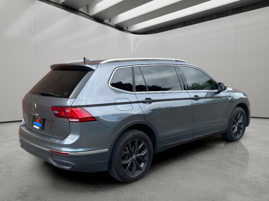 Used 2024 Volkswagen Tiguan SE FWD image 5