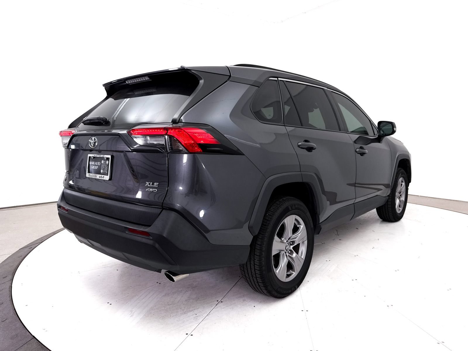 Used 2024 Toyota RAV4 XLE w/ Weather Package AWD/4WD image 17