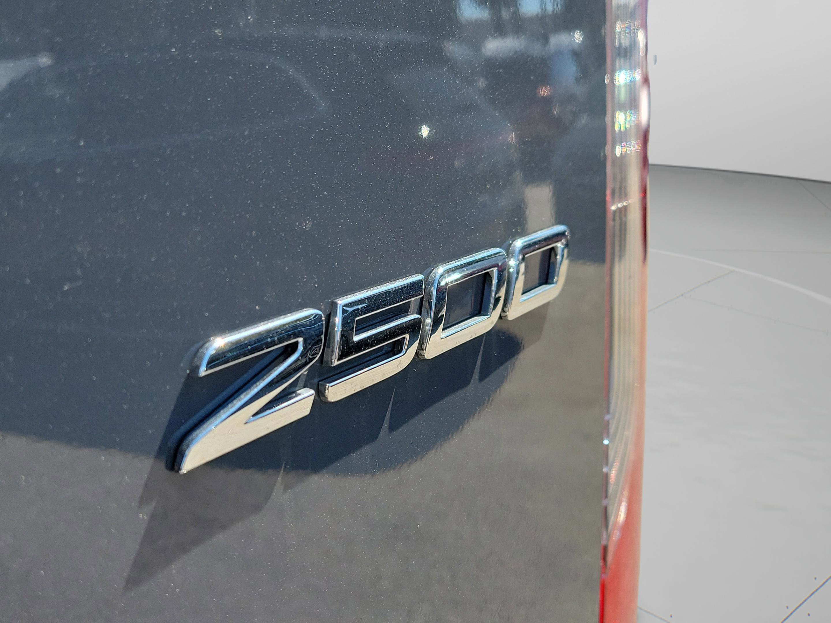 Used 2025 Mercedes-Benz Sprinter 2500 image 36