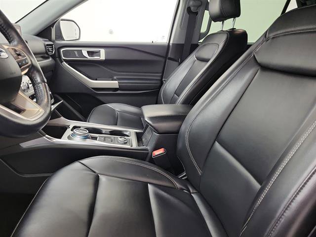 Used 2021 Ford Explorer XLT w/ Equipment Group 202A AWD/4WD image 20