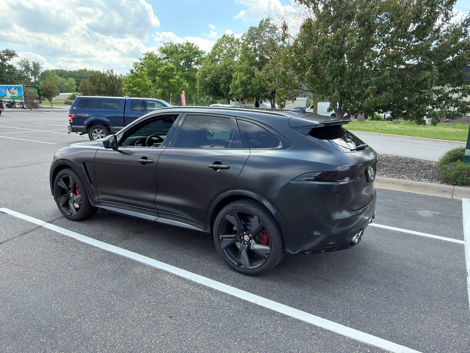 Used 2022 Jaguar F-PACE SVR AWD/4WD image 8