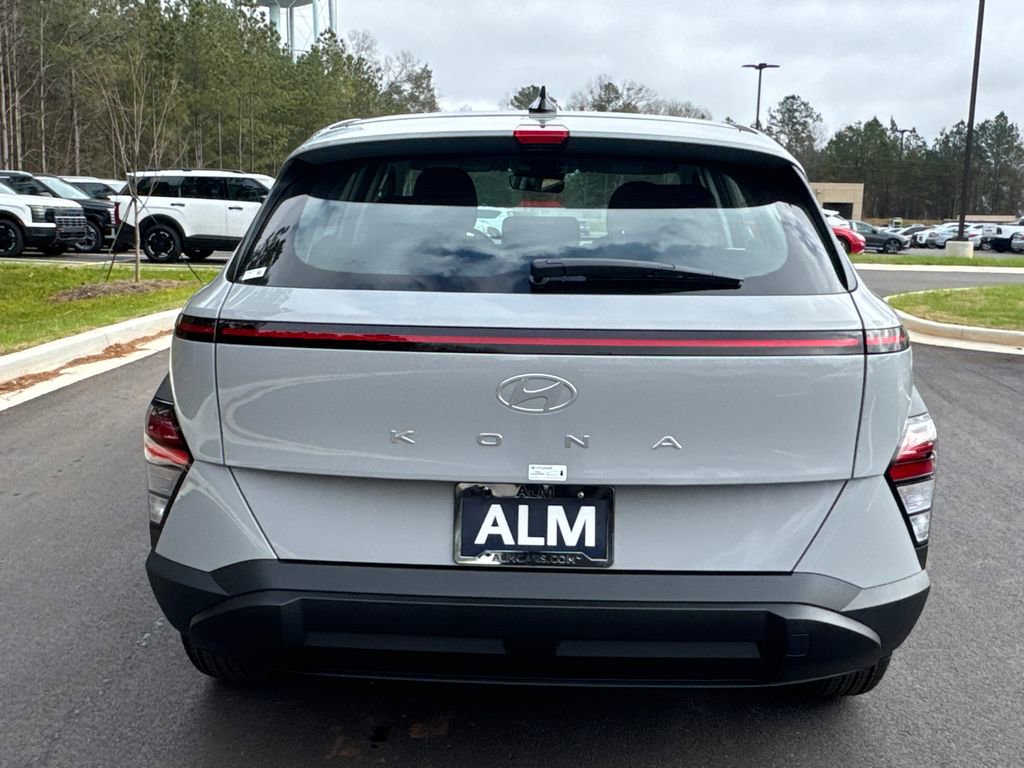 New 2026 Hyundai Kona SE image 4
