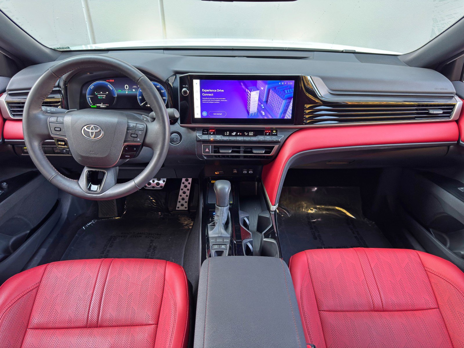 Used 2025 Toyota Camry XSE image 11