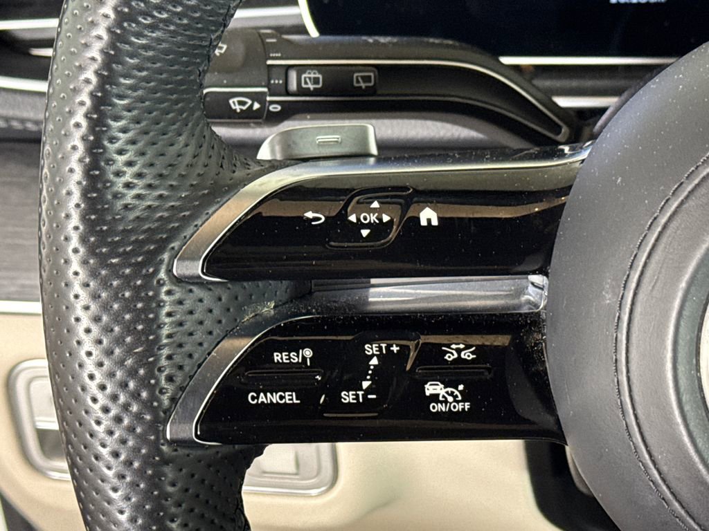 Certified 2024 Mercedes-Benz GLS 450 4MATIC image 26