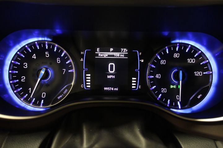 Used 2021 Chrysler Voyager Lxi FWD image 36
