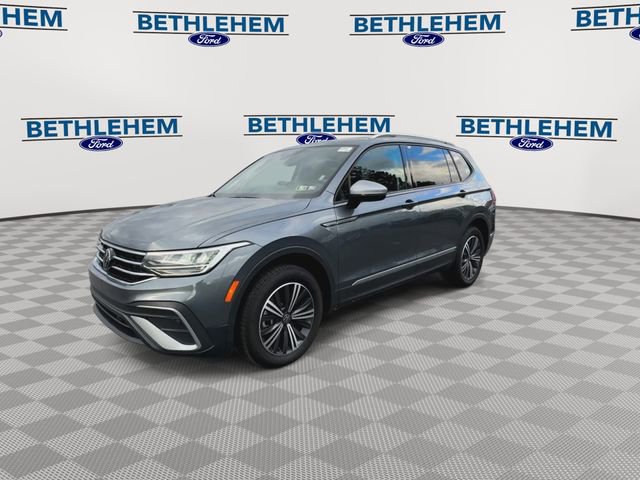 Used 2024 Volkswagen Tiguan Wolfsburg Edition image 4