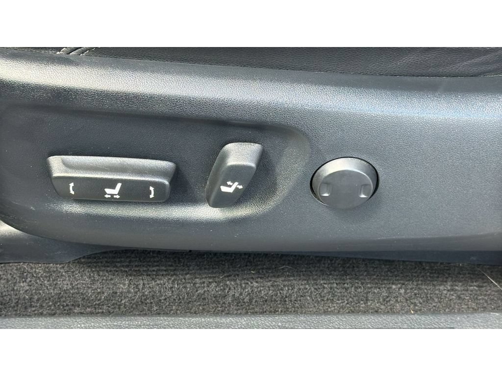 Certified 2019 Toyota 4Runner SR5 Premium AWD/4WD image 33