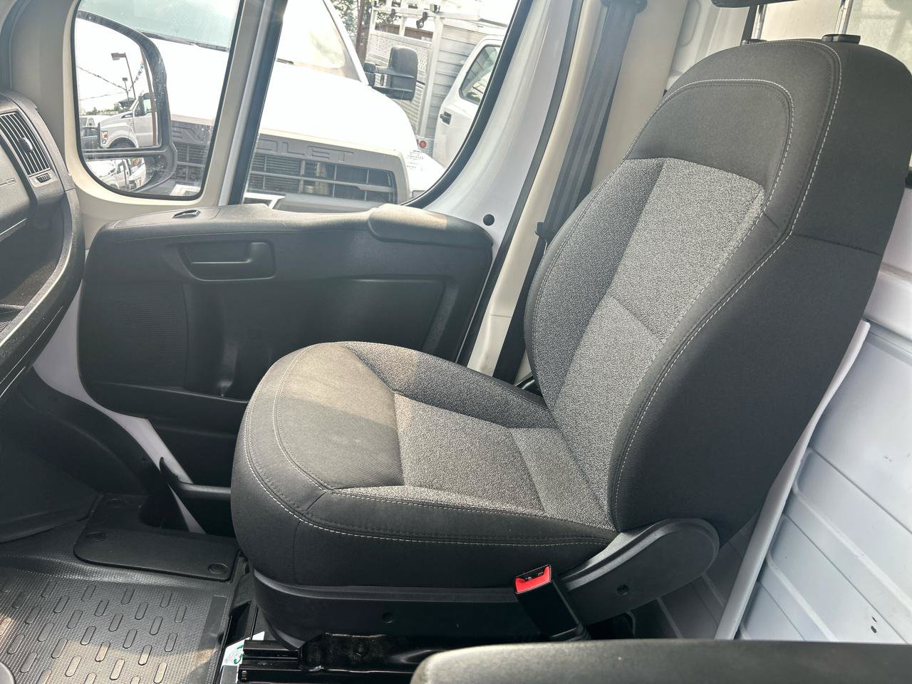 Used 2021 RAM ProMaster 3500 w/ Convenience Group FWD image 10