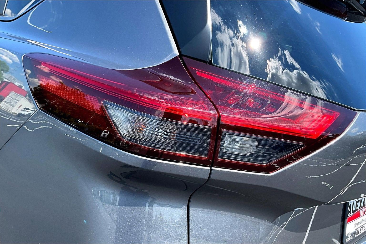 Used 2023 Nissan Rogue SV AWD/4WD image 27