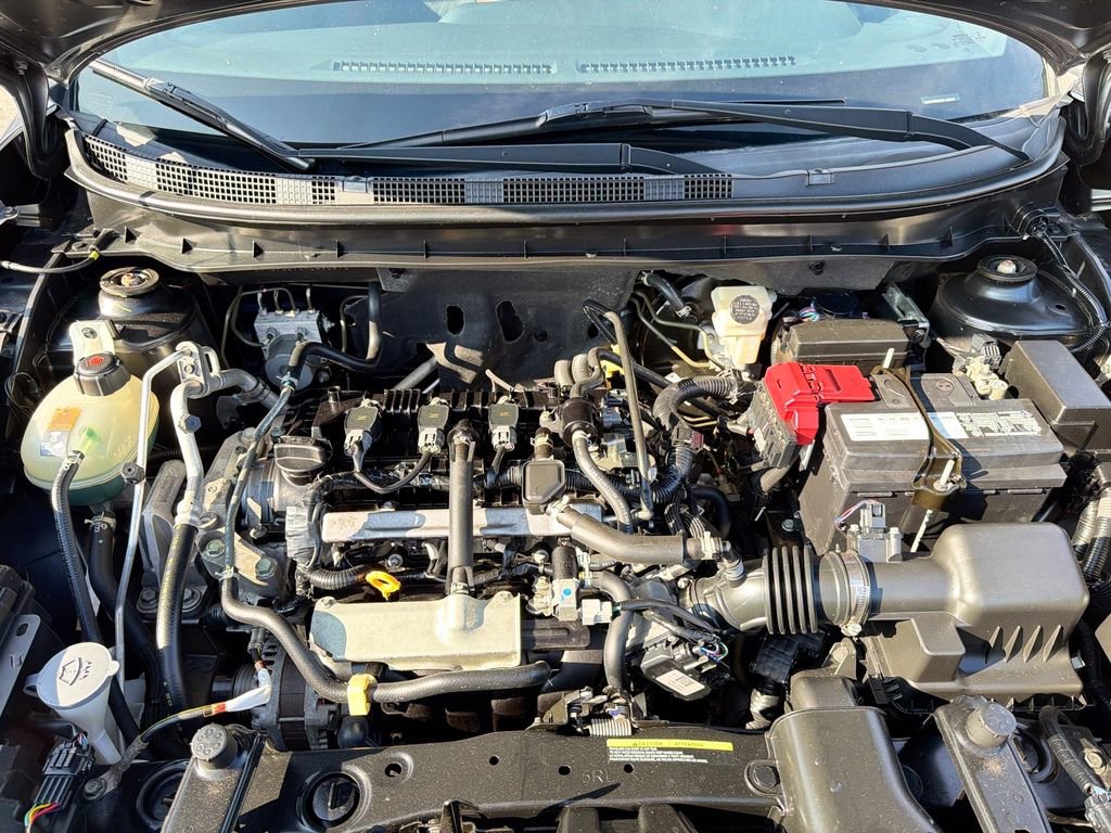 Used 2021 Nissan Kicks SR w/ Exterior Package image 30