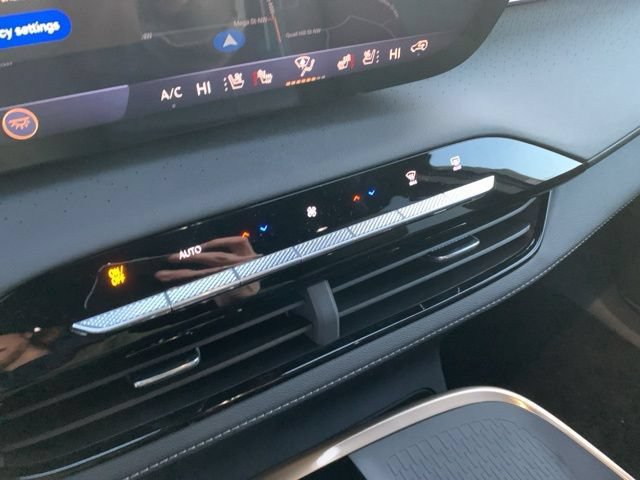 New 2026 Buick Enclave Avenir w/ Super Cruise Package FWD image 25
