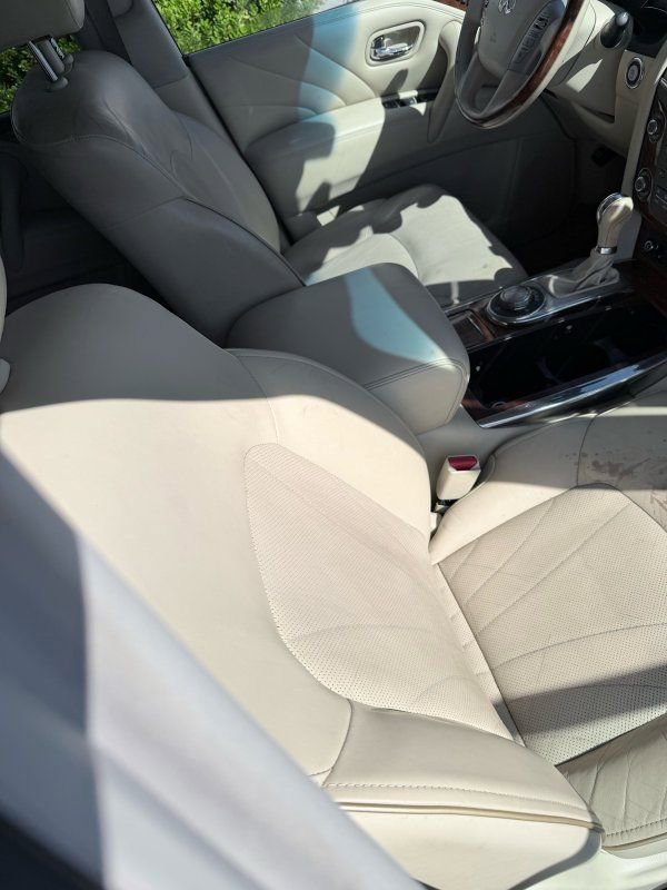 Used 2016 INFINITI QX80 4WD w/ Deluxe Technology Package image 9