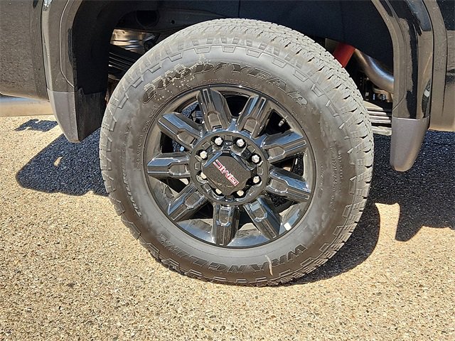 New 2025 GMC Sierra 2500 AT4 w/ Technology Package image 5