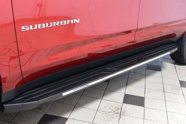 New 2025 Chevrolet Suburban Premier AWD/4WD image 27