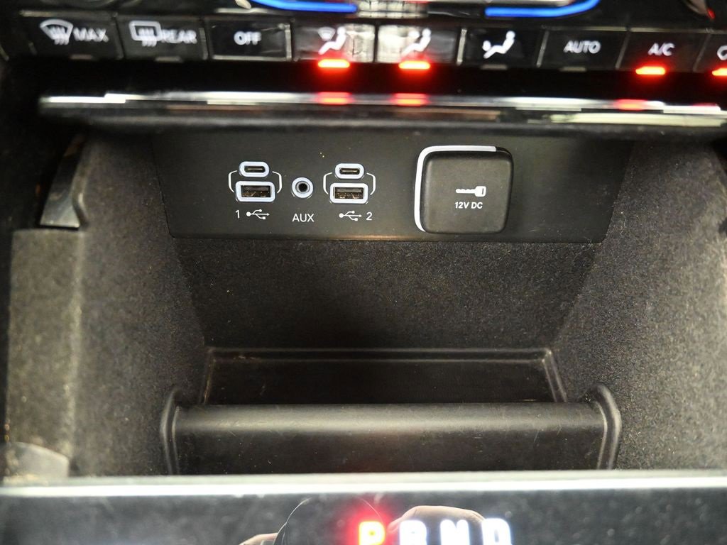 Used 2022 Jeep Grand Cherokee L Limited image 29