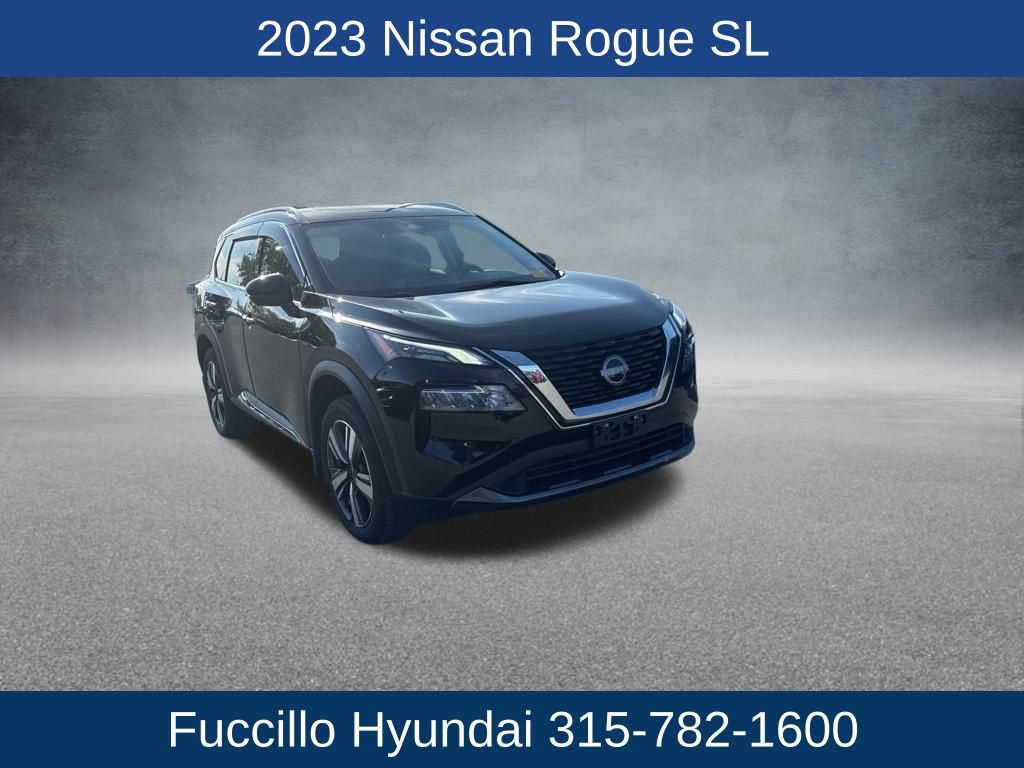 Used 2023 Nissan Rogue SL w/ SL Premium Package image 3