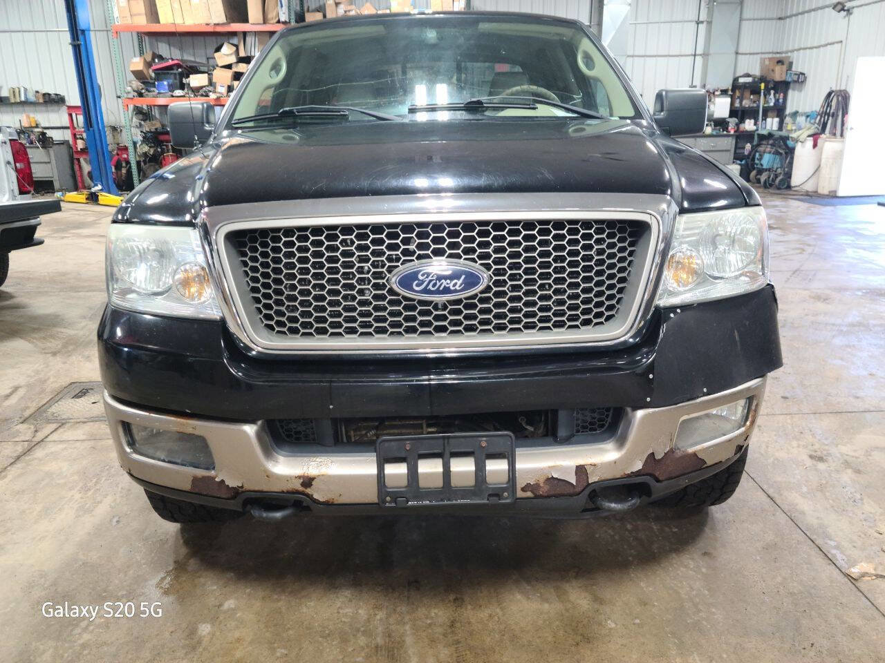 Used 2005 Ford F150 Lariat image 3