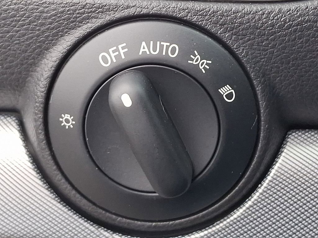 Used 2019 Nissan Titan PRO-4X w/ Pro-4x Convenience Package AWD/4WD image 23