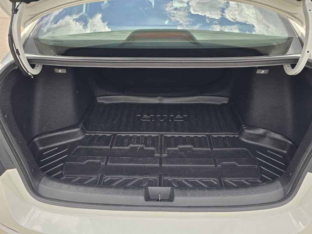 Used 2025 Honda Civic Sport image 26