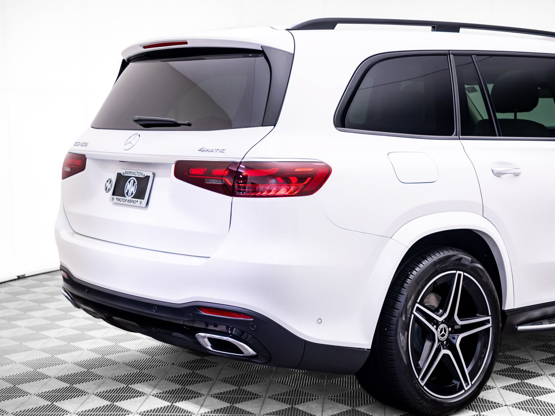 Used 2024 Mercedes-Benz GLS 450 4MATIC image 33