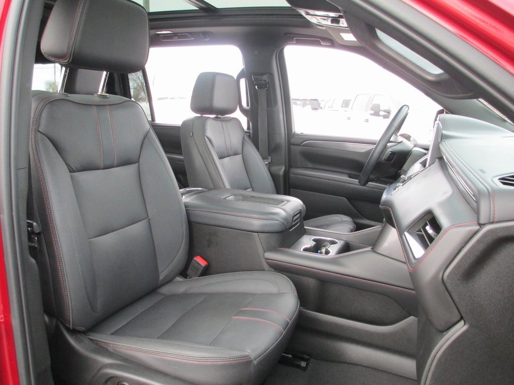 Used 2023 Chevrolet Suburban RST w/ Luxury Package image 22