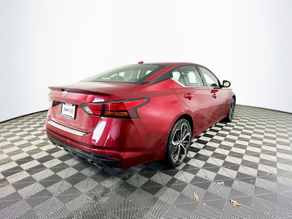 Certified 2023 Nissan Altima 2.5 SR image 11