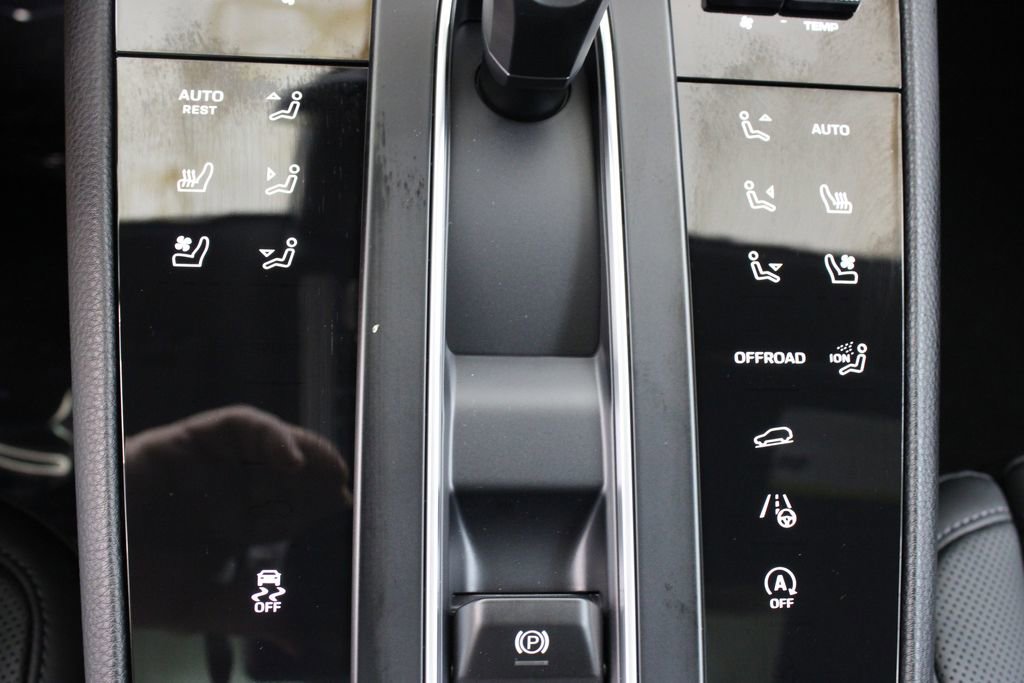 New 2026 Porsche Macan image 35