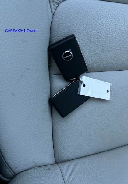 Certified 2023 Volvo XC90 B5 Plus w/ Protection Package Premier image 9