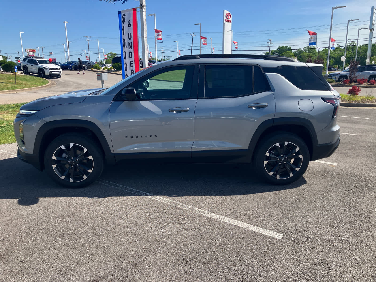 New 2026 Chevrolet Equinox RS FWD image 5