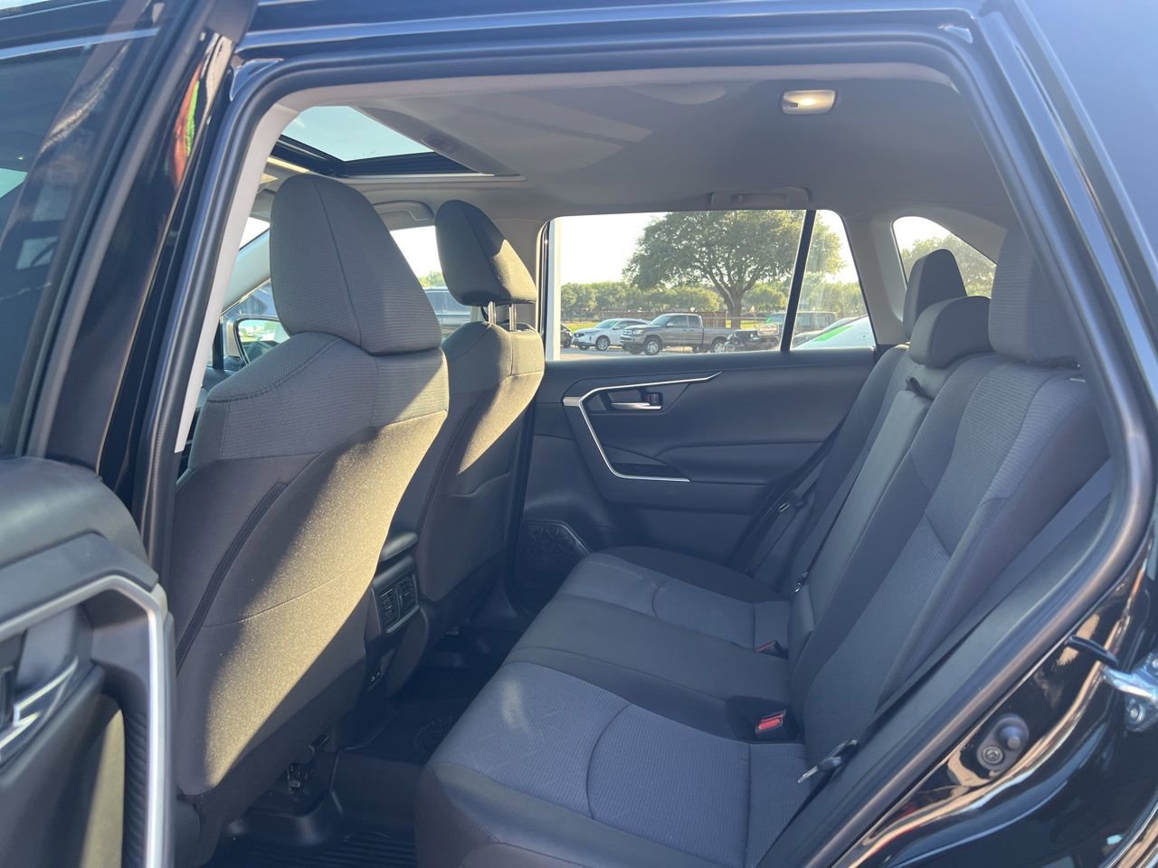 Used 2025 Toyota RAV4 XLE w/ Convenience Package AWD/4WD image 13