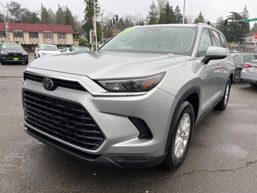 Used 2025 Toyota Grand Highlander AWD image 8