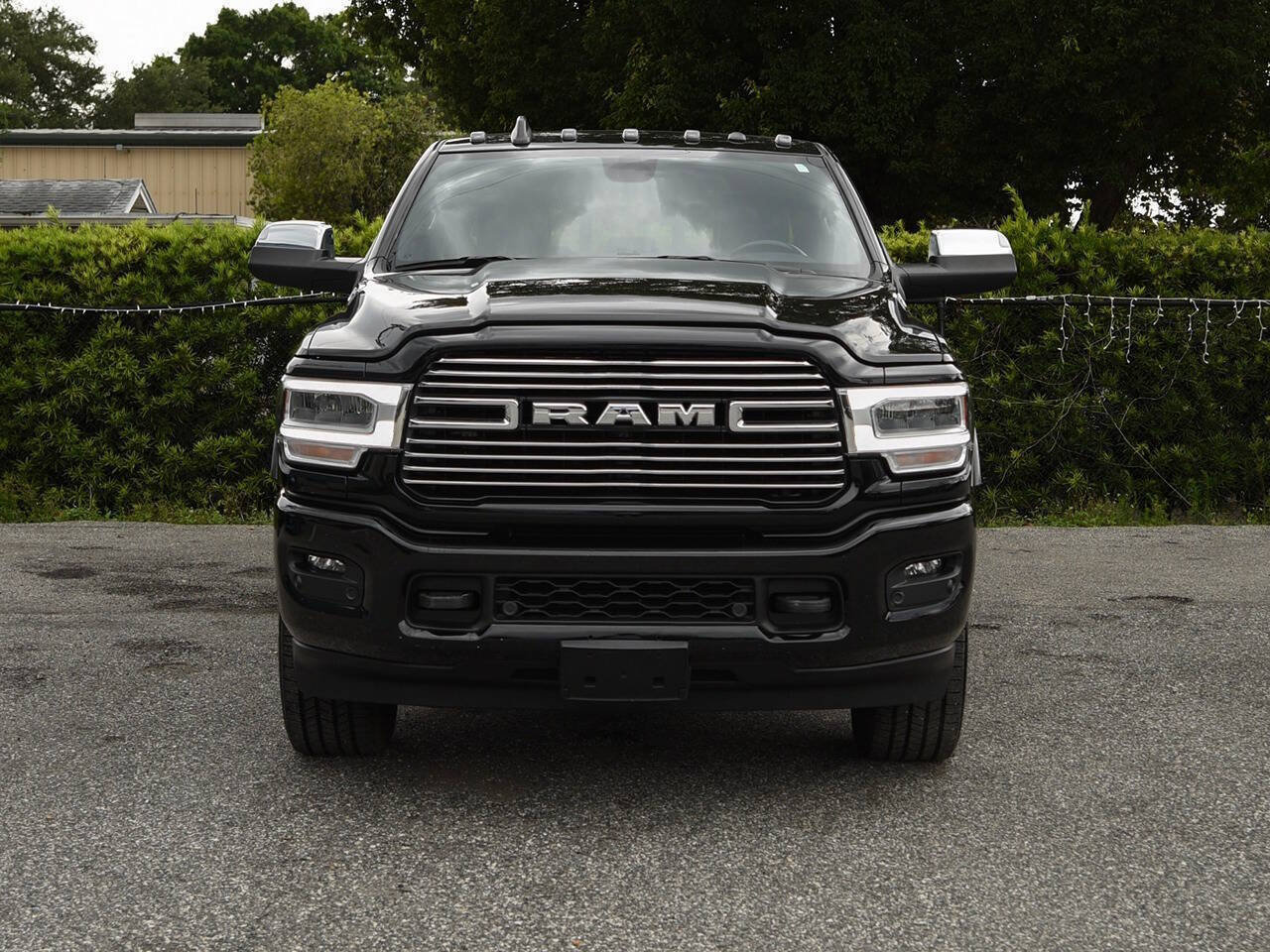 Used 2022 RAM 3500 Laramie AWD/4WD image 3