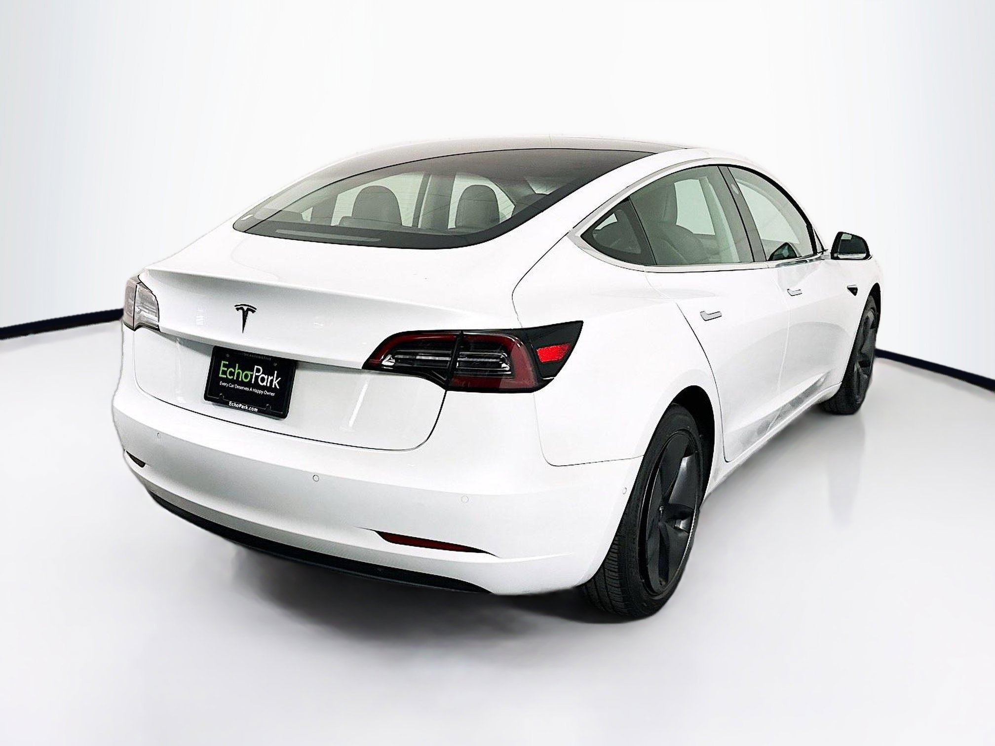 Used 2019 Tesla Model 3 Standard Range Plus RWD image 9