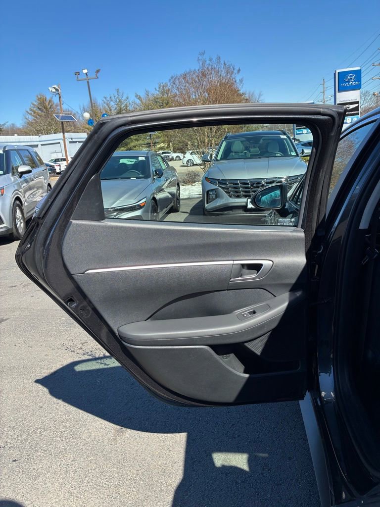 Used 2023 Hyundai Sonata SE image 38